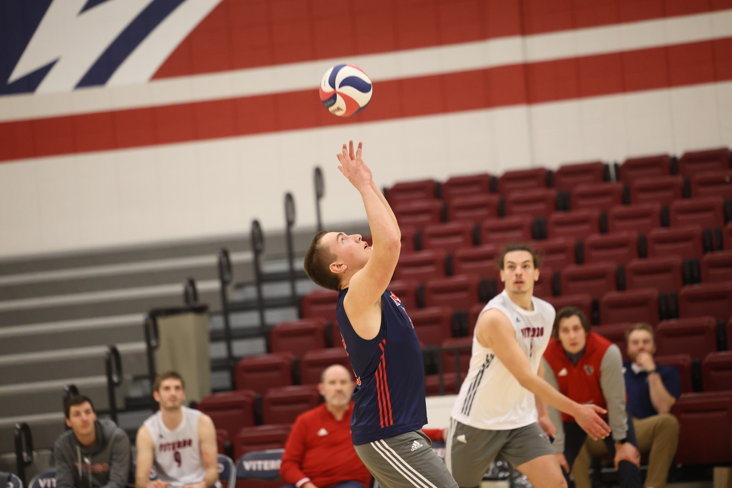 V-Hawks Fall to a Pair of Nationally Ranked Foes